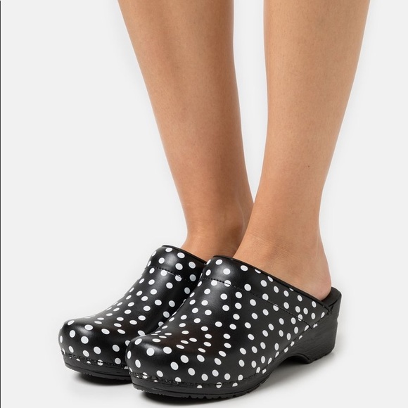 Sanita Clogs size 7 - Picture 4 of 4